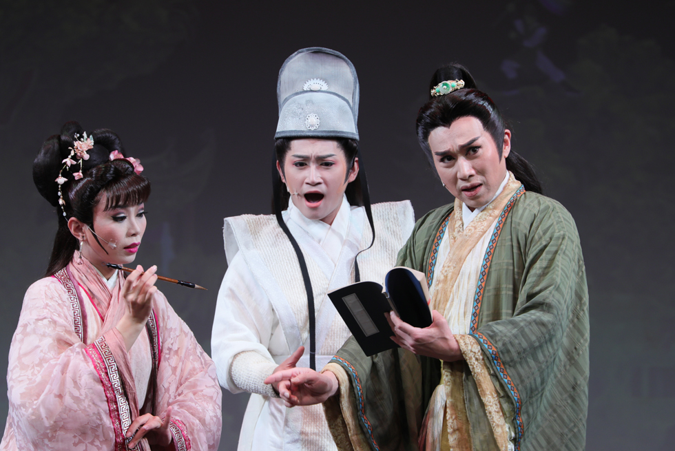 毛斷計畫《文武天香》左起鄭紫雲、吳承恩、古翊汎