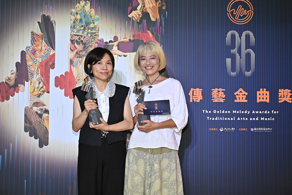 最佳年度作品獎：青姬／二分之一Q劇場