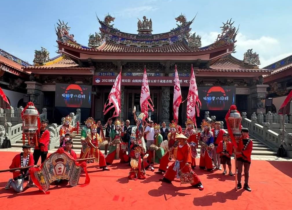 09_08_嘉邑慈濟宮駕前如意振裕堂八家將 代表照