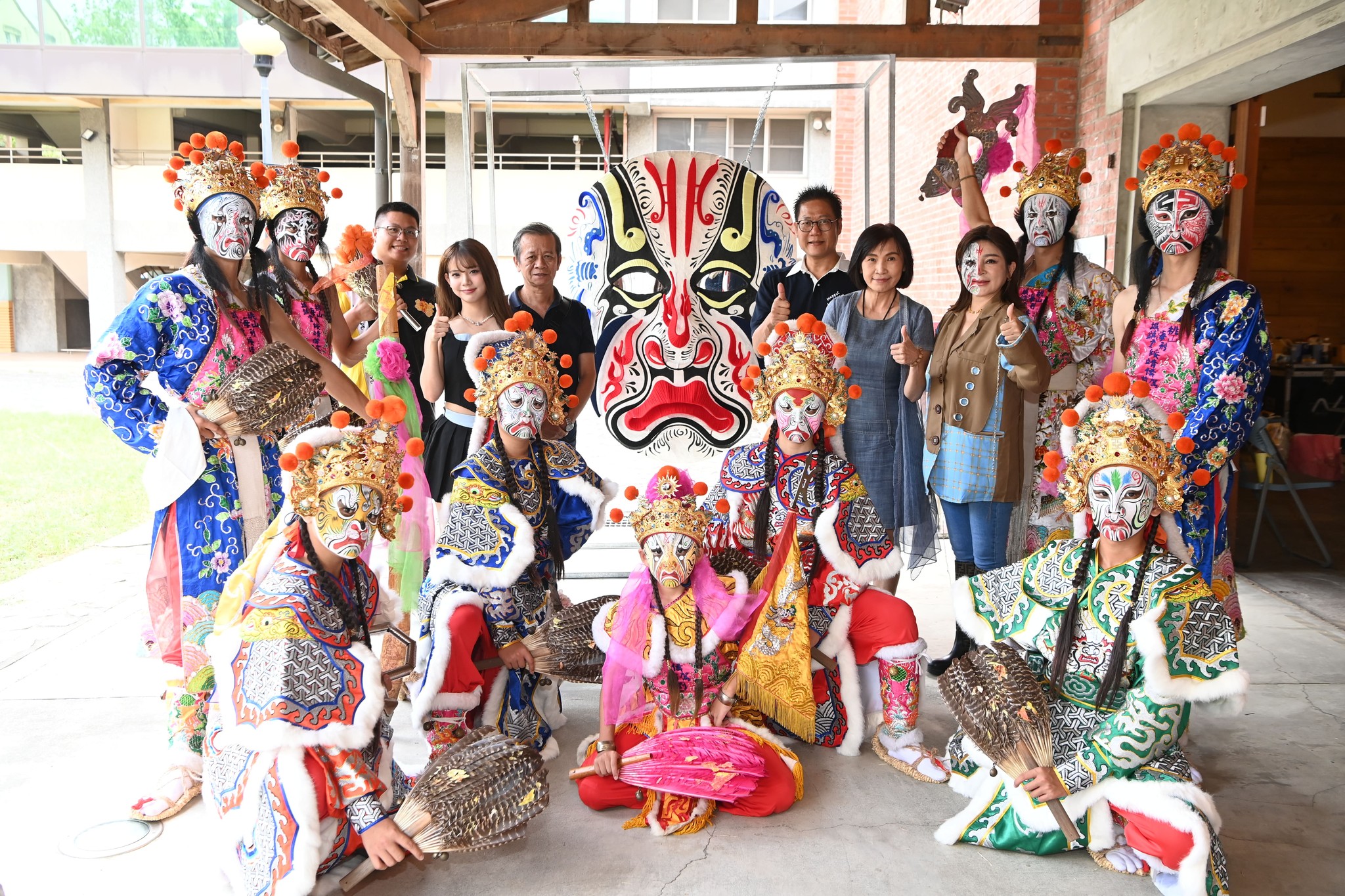 2025鬥陣趣_臉譜藝術裝置(絲韻護煞)